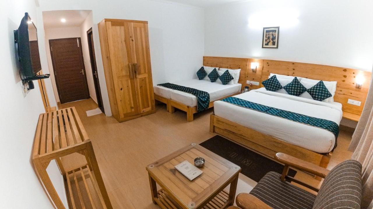 Aeradyo Inn Алмора Екстериор снимка