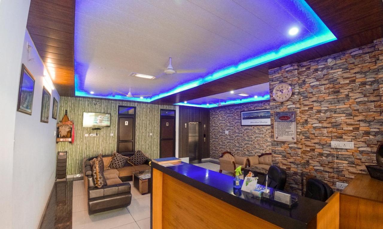 Aeradyo Inn Алмора Екстериор снимка