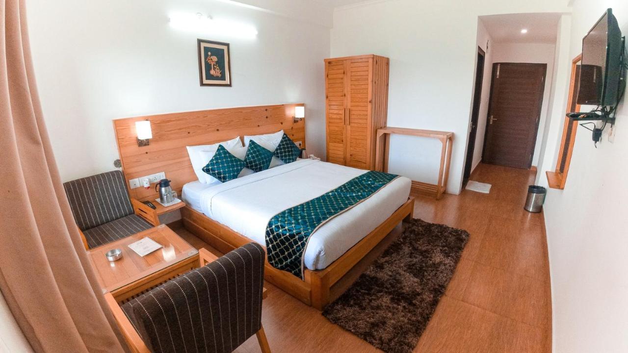 Aeradyo Inn Алмора Екстериор снимка
