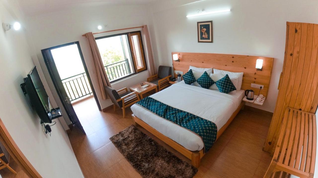 Aeradyo Inn Алмора Екстериор снимка