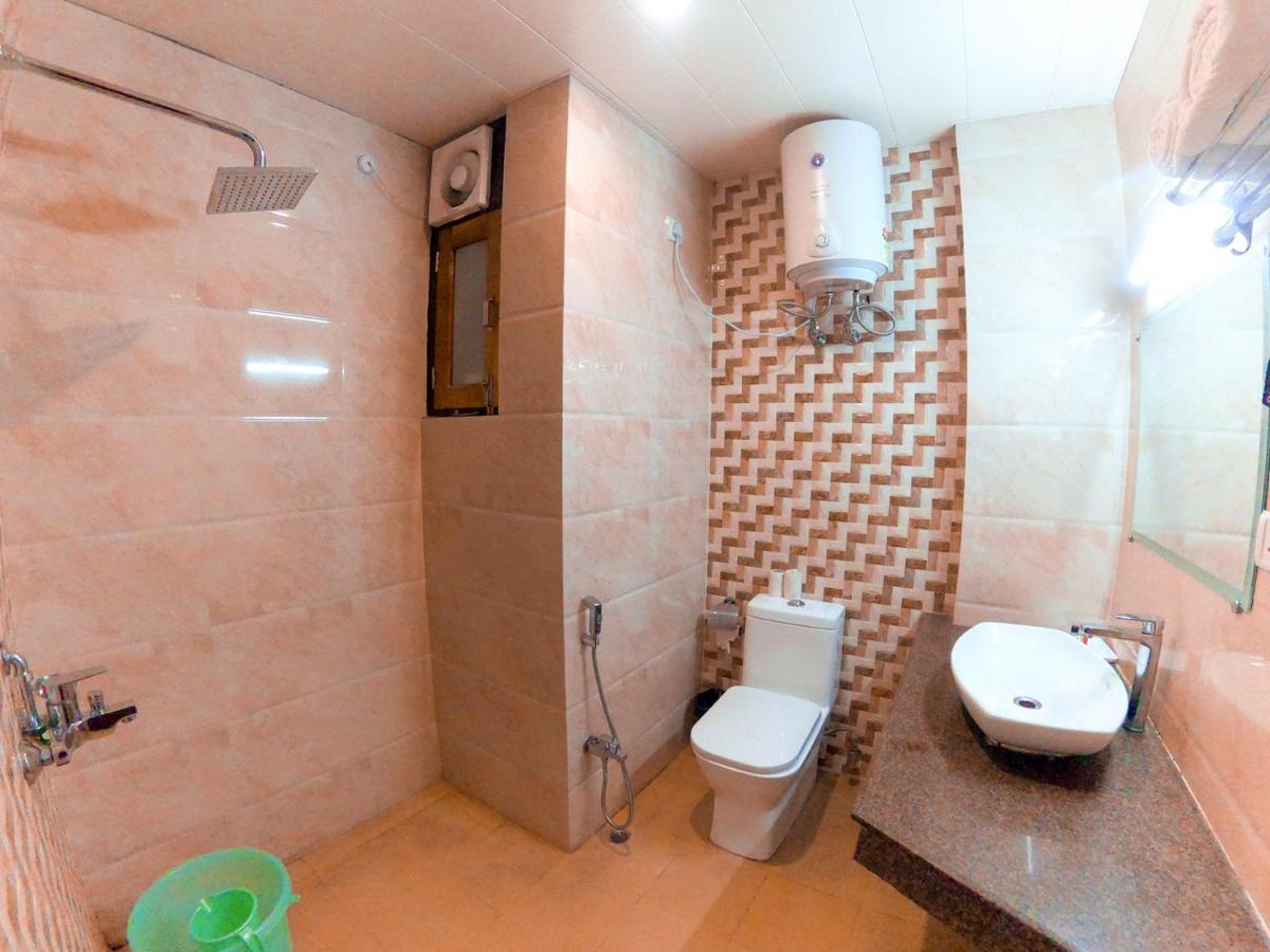 Aeradyo Inn Алмора Екстериор снимка