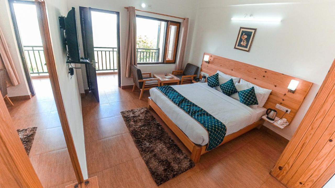 Aeradyo Inn Алмора Екстериор снимка