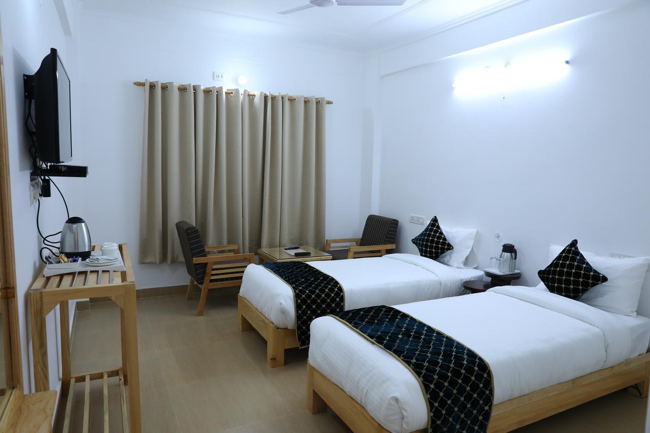 Aeradyo Inn Алмора Екстериор снимка